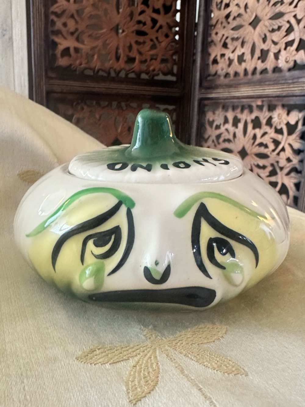 Vintage 1950’s MCM Ceramic Anthropomorphic Crying, Onion Keeper / Jar / Holder.